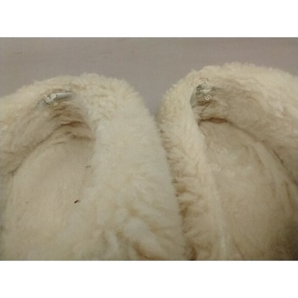 LL Bean Women's Wicked Good Moccasins size 8 medium Tan Color, House Slippers - Picture 9 of 9